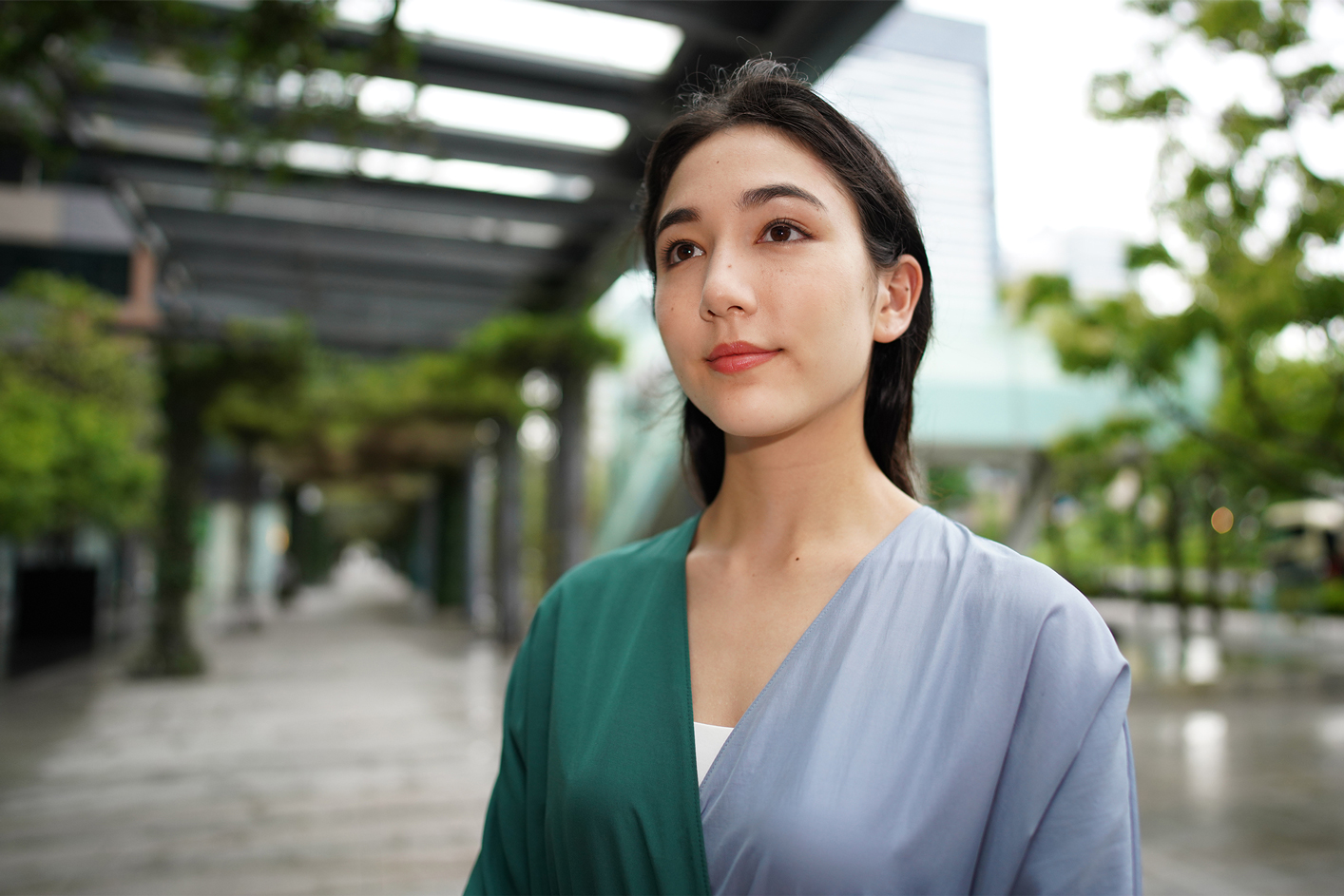 Example portrait image of a woman outside