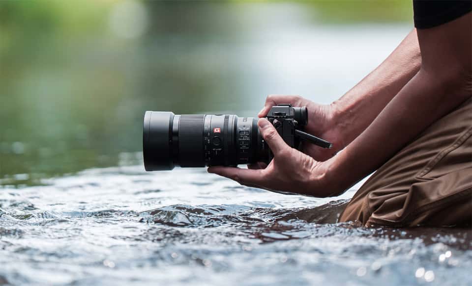FE 100mm F2.8 Macro GM OSS | SEL100M28GM | Sony Democratic