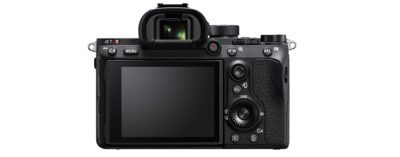 Câmara full-frame Alpha 7R III de 35 mm com focagem automática