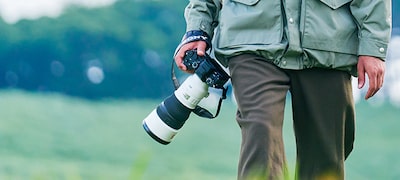 Ống kính vượt trội 600 mm nhẹ, nhỏ gọn