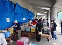 被災地で集まった写真の展示会をスタッフとして支援 