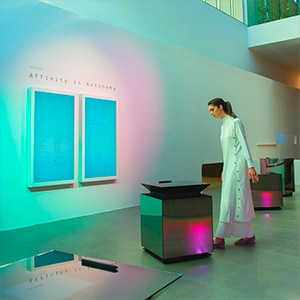 5つ目の展示。ロボティクスが人を感知して寄ってくる展示の画。